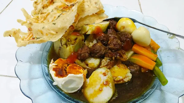 Makanan Sehat Dengan Bahan Dasar Sayuran Rebus Selat Solo Adalah — Stok Foto