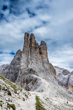 Rosengarten Catinaccio Massif 'deki Torri Vajolet. Dolomites dağlarının güzel manzarası, Alto Adige, Güney Tyrol, İtalya