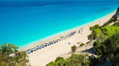Egremni beach, Lefkada Adası, Yunanistan. Büyük ve long beach Yunanistan Lefkada Adası üzerinde turkuaz su ile