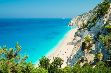 Egremni beach, Lefkada Adası, Yunanistan. Büyük ve long beach Yunanistan Lefkada Adası üzerinde turkuaz su ile