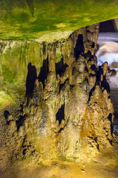 Cueva de Orlova Chuka, Rusa, Bulgaria . —  Fotos de Stock