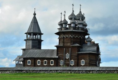 Rusya 'daki KIZHI Adası' ndaki Tahta Kiliseler