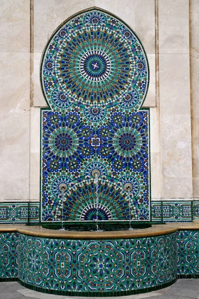 Fas 'ta Jeometri ve Çiçek Dönemi ve İslami Sanatlar Bölümü