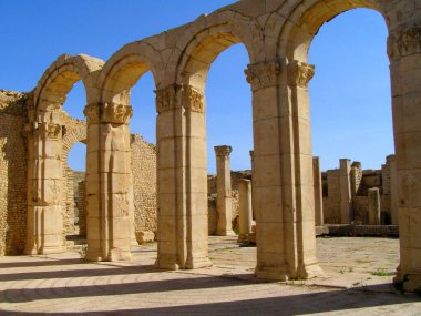 MAKTHAR, TUNISIA. Antik Makaris. ROMAN VE EVE HRİSTAN Yıkıntıları. 