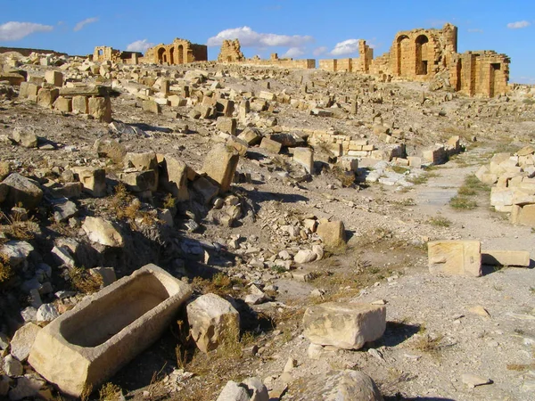 HAIDRA, TUNISIA. ROMAN VE EVE HRİSTAN Yıkıntıları. 