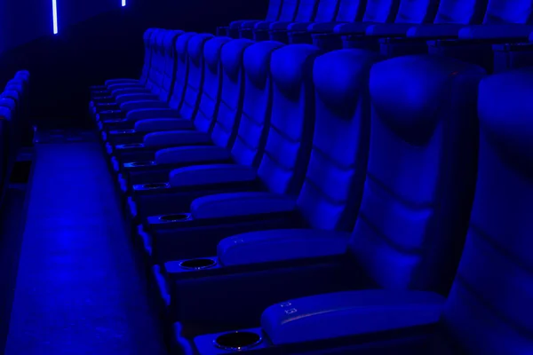 Sala Cine Vacía Con Luz Azul —  Fotos de Stock