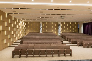 Büyük boş modern toplantı, seminer, konferans salonu