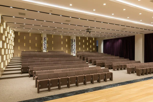 Velké Prázdné Moderní Setkání Semináře Konferenční Místnost — Stock fotografie