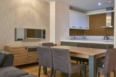 Oturma odası iç kanepe ve tablo ile