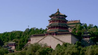 Buda 'nın Kokusu Kulesi, Yaz Sarayı, Pekin, Çin. Çince karakterler 'Buddha Koku Kulesi' diyor.