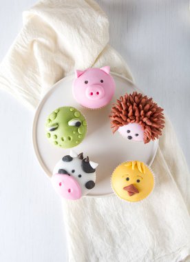 Cupcake tatil için. Şeker çocuklar için. Açık renkli.