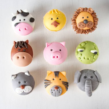 Cupcake tatil için. Şeker çocuklar için. Açık renkli.