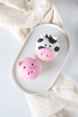 Cupcake tatil için. Şeker çocuklar için. Açık renkli.