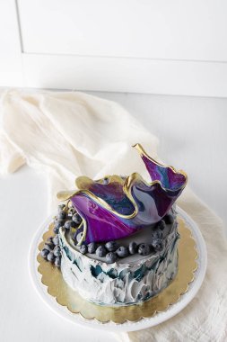 Tatil için kek. Şeker çocuklar için. Açık renkli