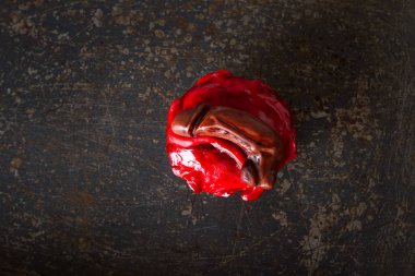 Cupcakes bir bekarlığa veda partisi ve bekarlığa veda partisi için. Tatlı tatil. Koyu arka plan