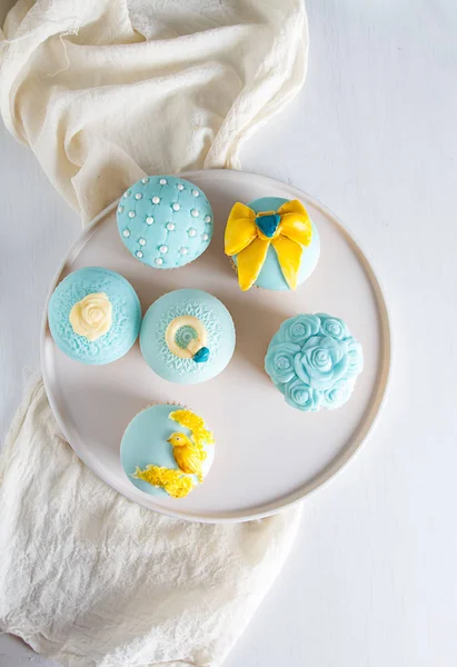 Cupcakes Pour Mariage Amateurs Vacances Fond Blanc — Photo