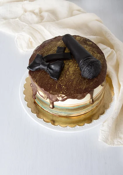 Gateau D Anniversaire Pour Hommes Fond Blanc Gateaux Contexte Stock Photo Gateau D Anniversaire Pour Hommes Fond Blanc Gateaux Contexte Stock Photo