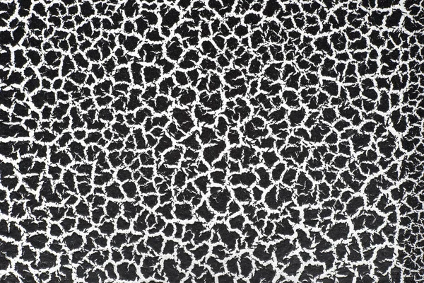 siyah ve beyaz arka planda çatlaklar