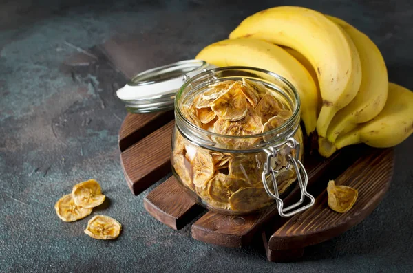 Homemade Banana Chips Glass Jar Banana Dessert — Stock Photo, Image