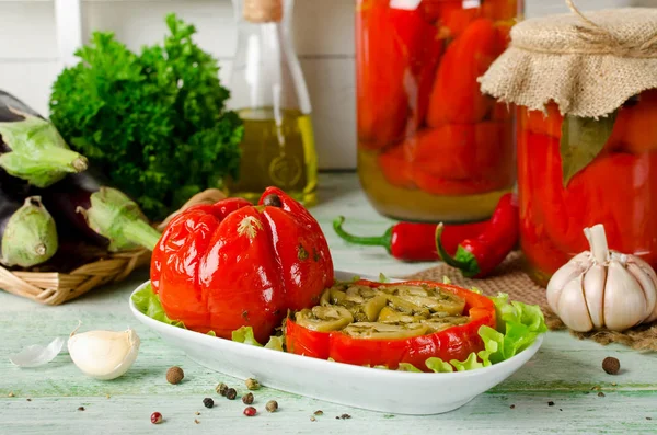 Paprika töltött padlizsán — Stock Fotó