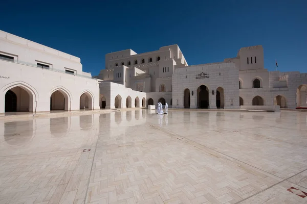 Muscat Oman 2018年2月9日 马斯喀特皇家歌剧院 Rohm 阿曼苏丹国 图库照片