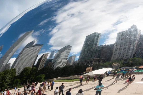 Chicago Usa July 2018 Chicago Beautiful Reflection Cloud Gate Sculpture — Stock Photo, Image