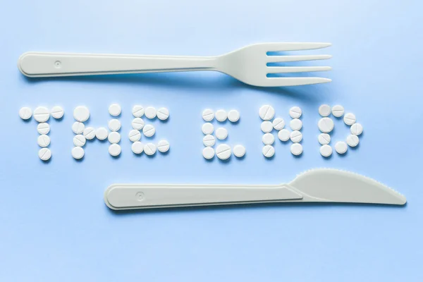 Las tabletas se han convertido en comida. Problema de salud relacionado con la nutrición . — Foto de Stock