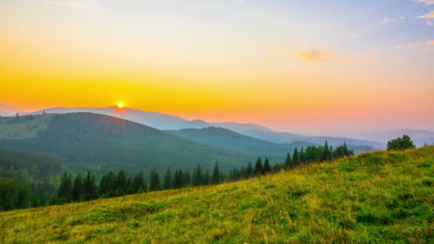 Mountain Valley Background Sunset Inglés Cielo Dramático Atardecer Cronograma — Vídeos de Stock