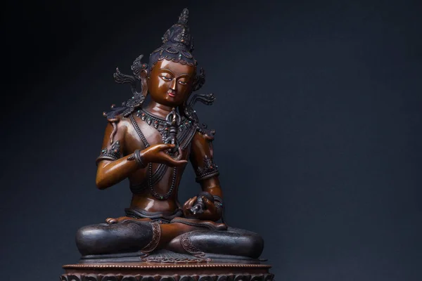 Sculptura Lui Vajrasattva Așezată Dorje Într Mână Clopot Mână Alta — Fotografie, imagine de stoc