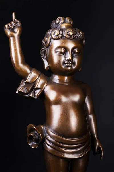 Joven Príncipe Siddhartha Gautama Figura Metal Aislado Sobre Fondo Negro — Foto de Stock