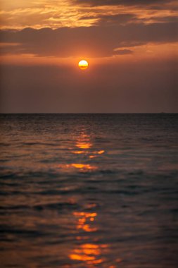 günbatımı okyanus