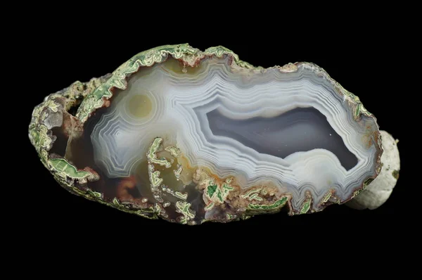 Przekrój Agat Wielobarwny Krzemionki Pierścienie Kolorowe Tlenków Metali Widoczne Agat — Zdjęcie stockowe