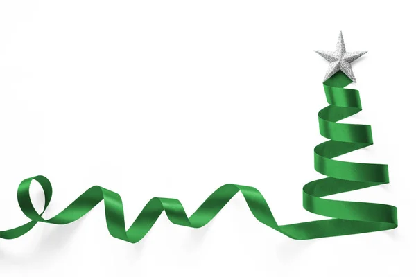 Groen Lint Kerstboom Gemaakt Van Satijn Strik Scroll Met Zilveren — Stockfoto