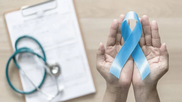 Ruban Bleu Pour Sensibilisation Cancer Prostate Concept Soins Santé Pour — Photo