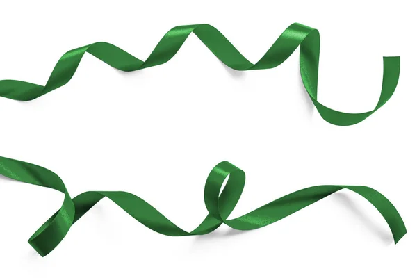 Zelená Stuha Satén Kudrnatý Luk Nefritové Smaragdové Barvě Izolované Výstřižkem — Stock fotografie
