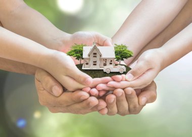 Ev kredisi, araba sigortası, aile güvencesi koruması ve özel mülk miras planlama kavramı 