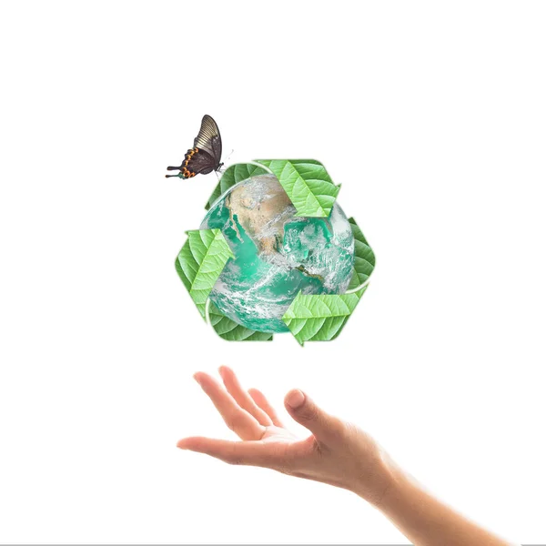 废物回收管理 生态友好的概念 双手隔离在白色上 这幅图像的元素由Nasa提供 — 图库照片