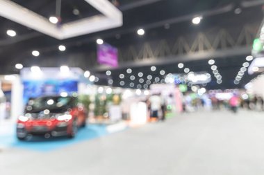 Sergi salonu, araç ticareti fuarı, dünya ya da uluslararası otomobil fuarı fuarı, otomobil fuarı, otomobil gösterisi, bulanık sergi kabini ürünleri, kalabalıkla birlikte.