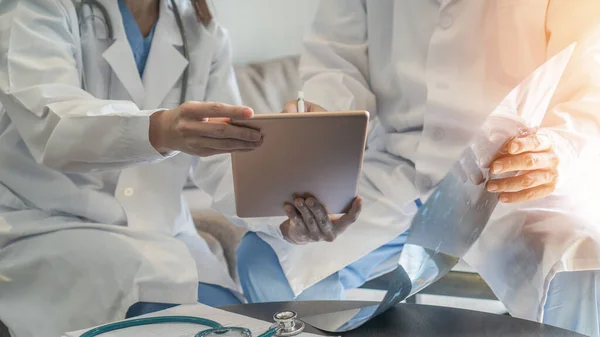 Equipe Médica Cirurgia Trabalho Equipe Médico Cirúrgico Cérebro Profissional Cirurgião — Fotografia de Stock