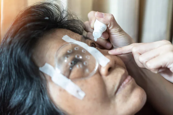 Elderly Patient Woman Having Eye Drop Care Age Related Eye — Stock Photo, Image