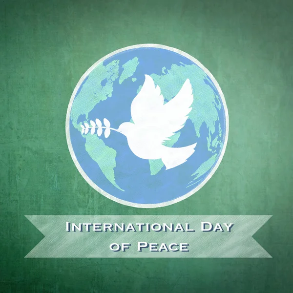 Beyaz Güvercin Zeytin Dalının Yeşil Karatahta Üzerine Çizildiği Dünya Barış — Stok fotoğraf