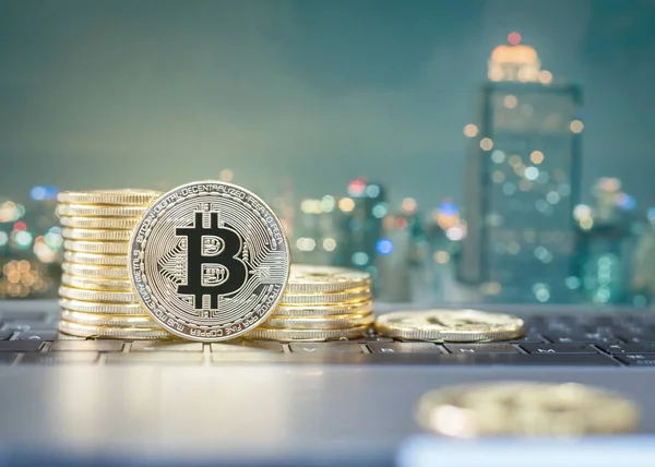 Bitcoin Kryptowährung Rückläufige Coin Stacks Geringerer Wert Der Digitalen Währung — Stockfoto