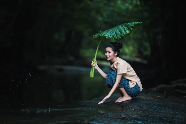 Lao Kadın Yerel Vientiane Laos Nehrin Üzerinde Rahatlatıcı Yerel Kabilelerin — Stok fotoğraf