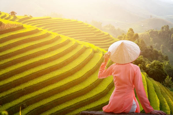 Vietnam riz terrasse vue beau paysage Mu Cang Chai — Photo