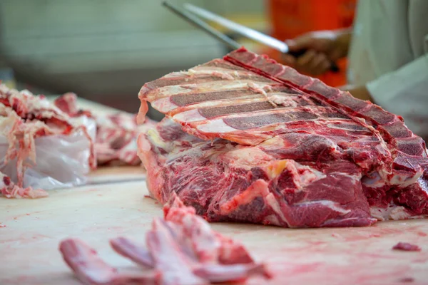 Wołowina w sklepie z Butchery — Zdjęcie stockowe