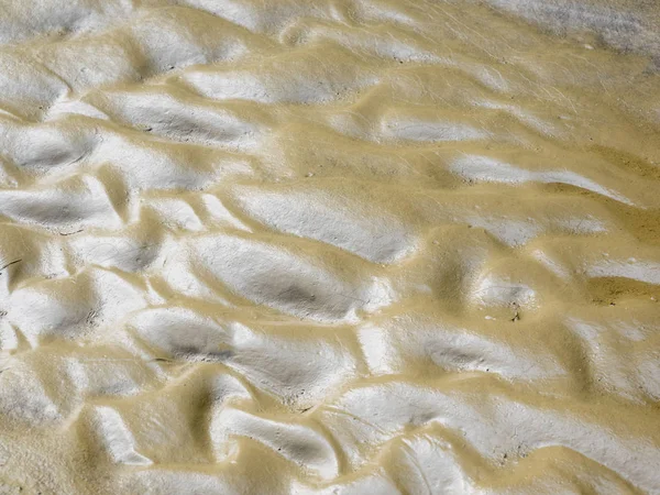 Természetes háttér által létrehozott víz és a sár a pocsolyában — Stock Fotó