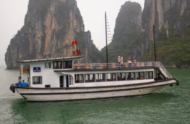Ha Long Bay turist teknesi, Vietnam