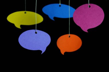 Alıntı ve gevezelik konuşma simgesi