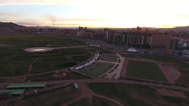 Tiro Aéreo Con Dron Durante Puesta Del Sol Del Parque — Vídeo de stock