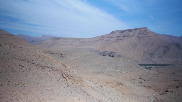 Paisagem Deserta Com Montanhas Rochosas Marrocos Dia Ensolarado — Vídeo de Stock